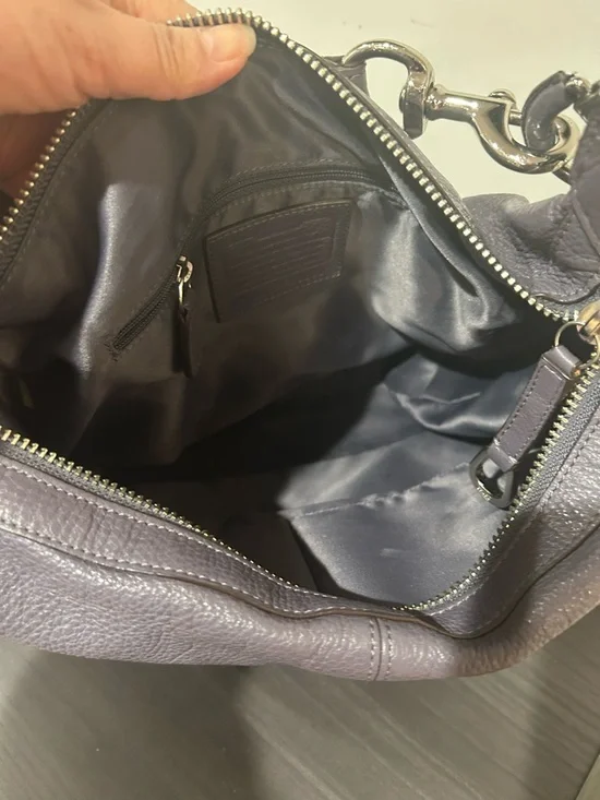 Coach Avery small hobo bag in purple pebbled leather EUC - Picture 5 of 12